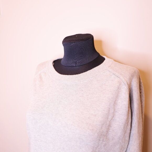 Lululemon Bhakti Life Heathered Grey Sweater Sz 4 - Picture 6 of 6